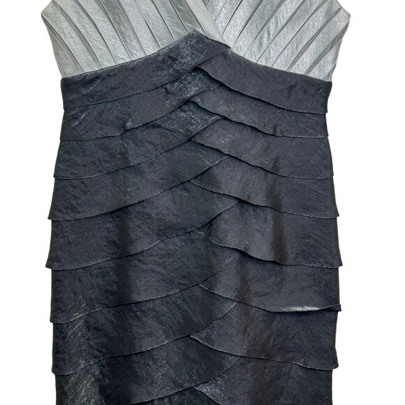 Adrianna Papell Size 8 Silver Gray Metallic Tiered Shuttered Ruffle Dress - Picture 3 of 7